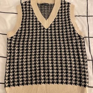 SHEIN Sweater Vest